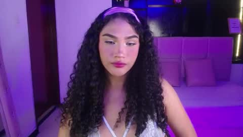 Emily Smith online show from 09/27/25, 07:30