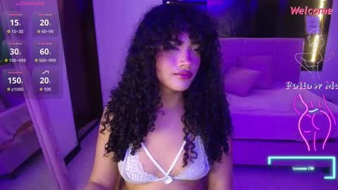 Emily Smith online show from 09/30/25, 07:19