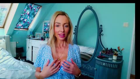 Emila online show from 02/07/25, 09:58