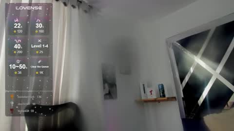 Snapshot of emilayton_ chatting on 01/26/25, 12:43 emilayton_ online show from 01/26/25, 12:43