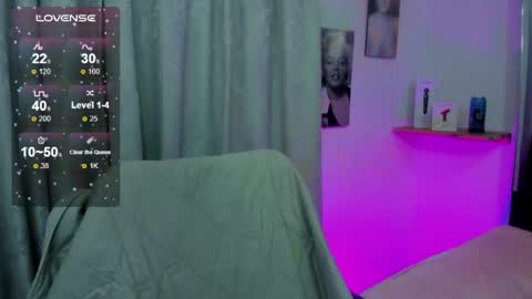 Snapshot of emilayton_ chatting on 02/04/25, 03:22 emilayton_ online show from 02/04/25, 03:22