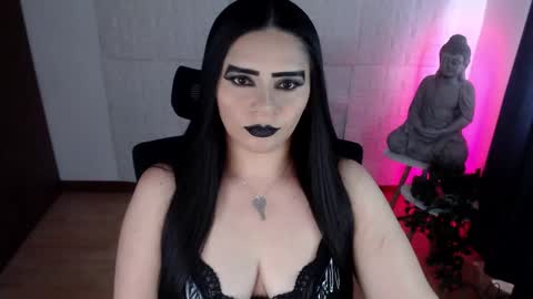 Snapshot of emili_evans_ chatting on 09/12/25, 06:08 POWERFULL GODDESS EMILI online show from 09/12/25, 06:08