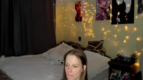Snapshot of emili_sweet__ chatting on 02/16/25, 01:47 emili_sweet__ online show from 02/16/25, 01:47