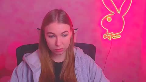 Emilia online show from 02/21/25, 06:07