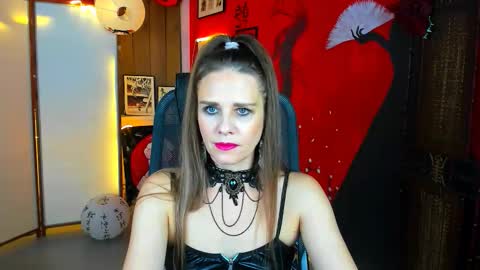 Emilia Bedy online show from 11/14/25, 05:17