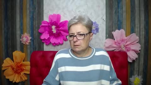 EmiliaGree online show from 10/17/25, 11:02