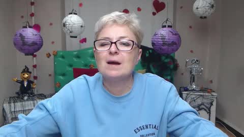 EmiliaGree online show from 10/24/25, 05:48