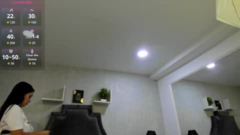 EmiliaRose online show from 10/19/25, 08:42