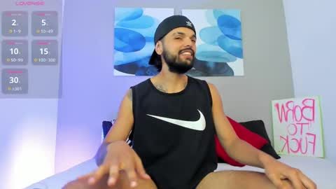 Snapshot of emilio_wolf chatting on 02/12/25, 09:33 EMILIO online show from 02/12/25, 09:33