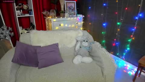 Snapshot of emiliyaqueen chatting on 12/31/24, 01:57 Emiliya online show from 12/31/24, 01:57