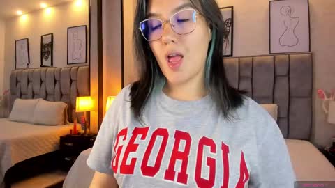 Emily online show from 12/04/24, 09:29