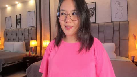 Emily online show from 12/12/24, 03:43