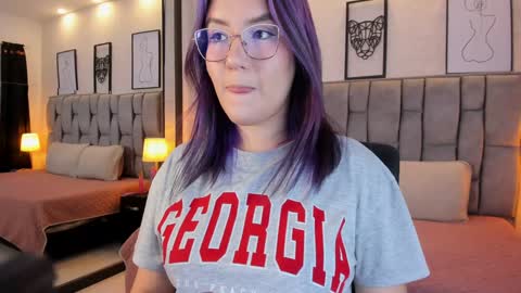 Emily online show from 02/06/25, 03:59