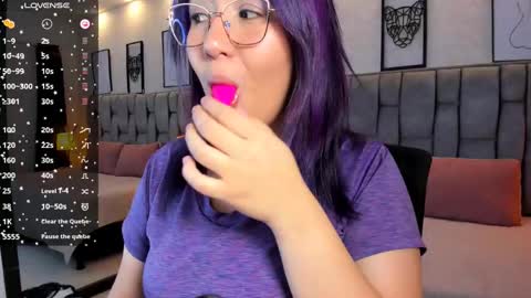 Emily online show from 02/13/25, 04:54