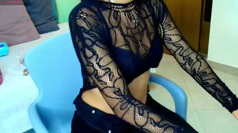  E M I L Y  online show from 10/01/25, 01:17