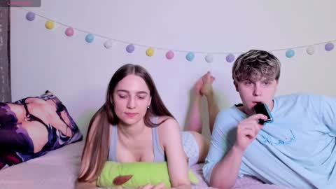 emily_and_ilumi online show from 12/22/24, 08:58