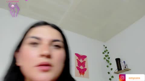 Snapshot of emily_coraline chatting on 01/25/25, 01:21 Emily online show from 01/25/25, 01:21