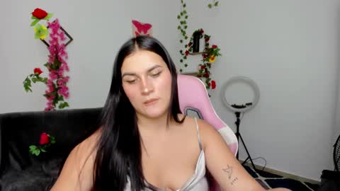 Snapshot of emily_coraline chatting on 02/10/25, 08:21 Emily online show from 02/10/25, 08:21
