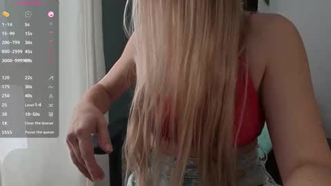 Snapshot of emily_jayreal chatting on 11/17/25, 10:10 Emily online show from 11/17/25, 10:10