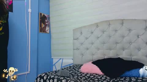 Emily jhon online show from 11/02/25, 03:47