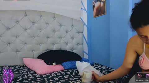 Emily jhon online show from 11/05/25, 12:38