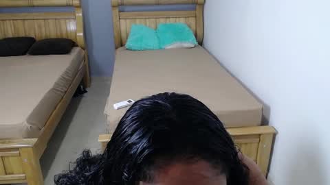 emily_russell_ online show from 09/18/25, 02:02