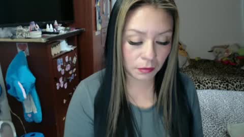 Snapshot of emily_sexy69 chatting on 10/04/25, 02:09 Emily online show from 10/04/25, 02:09