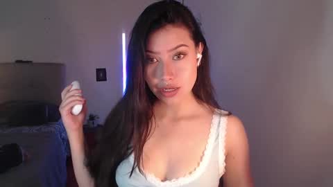 Emily  Swan online show from 01/15/25, 03:50