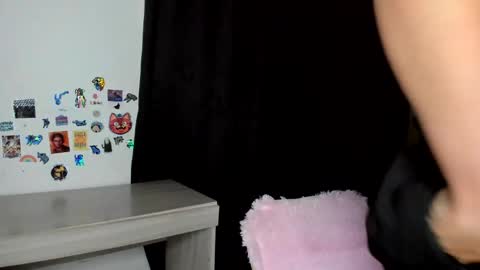 Snapshot of emily_vader chatting on 01/15/25, 02:49 emily_vader online show from 01/15/25, 02:49