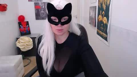 Snapshot of emily_york18 chatting on 02/07/25, 10:08 Emily online show from 02/07/25, 10:08