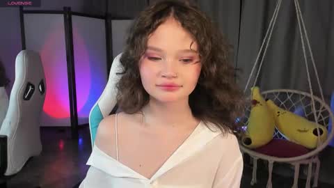 Emilyhaves online show from 10/10/25, 02:38