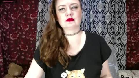 Snapshot of emilydoth chatting on 12/25/24, 07:24 EmilyDoth online show from 12/25/24, 07:24
