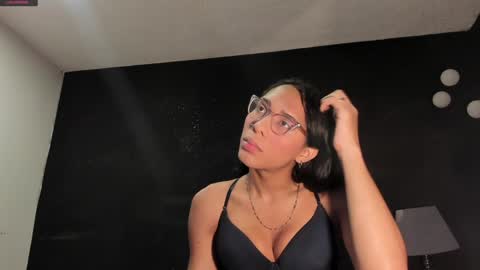 Snapshot of emilygomezz chatting on 12/29/24, 11:40 Emily online show from 12/29/24, 11:40