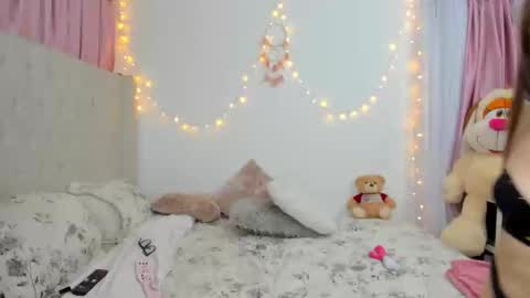 Emily online show from 02/23/25, 12:08