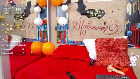 Snapshot of emilyjonns chatting on 10/27/25, 01:59 EmilyJons online show from 10/27/25, 01:59