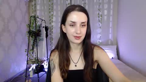 Snapshot of emilylayer chatting on 09/11/25, 04:51 Emyli online show from 09/11/25, 04:51