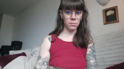 Snapshot of emilynana8 chatting on 10/07/25, 07:22 emilynana8 online show from 10/07/25, 07:22