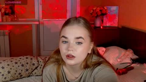 Emily  Emi online show from 11/09/25, 12:47