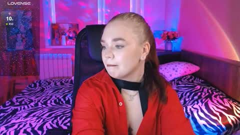 Emily  Emi online show from 11/20/25, 12:16