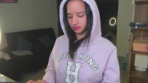 Snapshot of emilyrousex chatting on 01/02/25, 01:06 emilyrousex online show from 01/02/25, 01:06