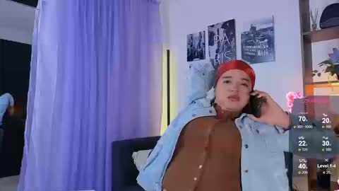 Snapshot of emilyrousex chatting on 09/20/25, 02:29 emilyrousex online show from 09/20/25, 02:29