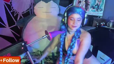 Snapshot of emilythemachine chatting on 12/09/24, 11:03 emilythemachine online show from 12/09/24, 11:03