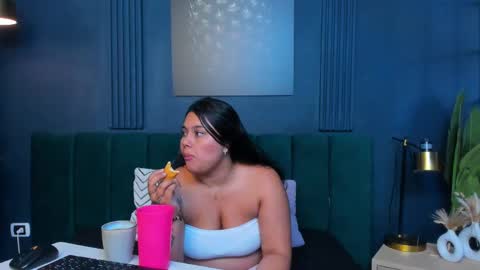 Emily Thyson online show from 10/29/25, 12:07