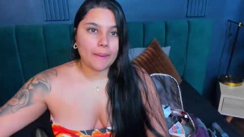 Emily Thyson online show from 11/12/25, 12:27