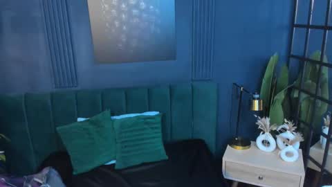 Emily Thyson online show from 11/19/25, 12:16