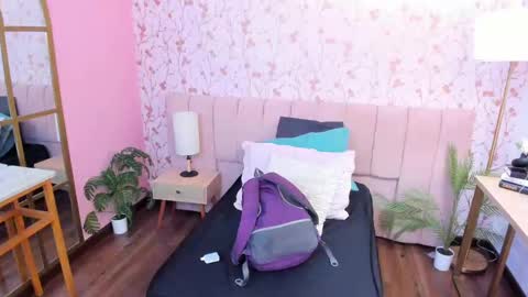 Emily Thyson online show from 11/20/25, 12:05