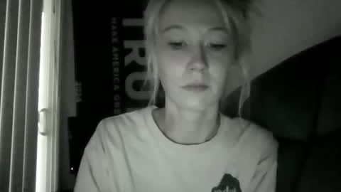 emilywarren296 online show from 10/25/25, 01:18