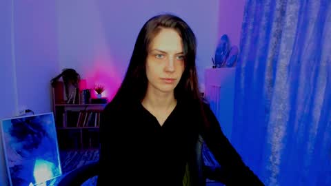 Snapshot of emilywiled chatting on 01/09/25, 09:37 Emily online show from 01/09/25, 09:37