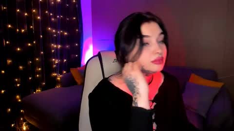 Snapshot of emilywoods_ chatting on 11/20/25, 08:14 Emily online show from 11/20/25, 08:14