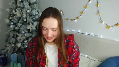Snapshot of emilyxgrasez chatting on 01/04/25, 01:42 Emily online show from 01/04/25, 01:42
